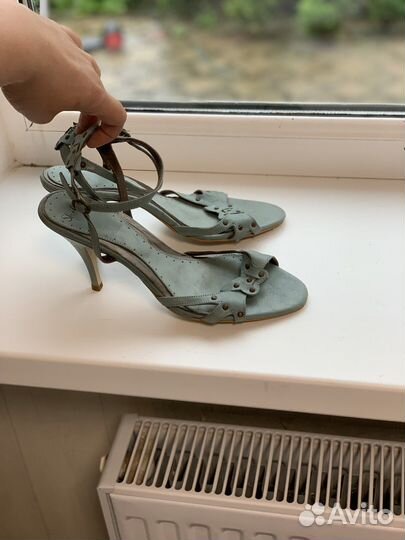 Босоножки Shellys London