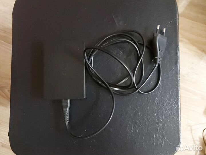Сетевое зарядное устройство