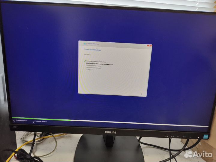 Монитор philips 243V