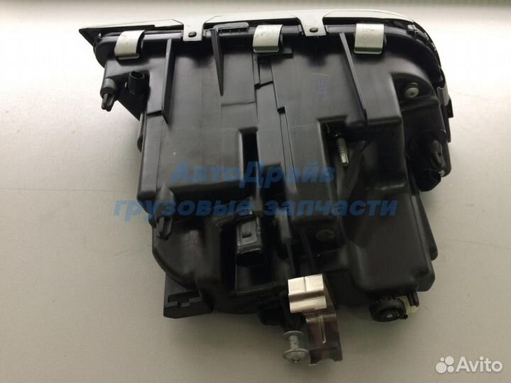 Противотуманка Вольво фш