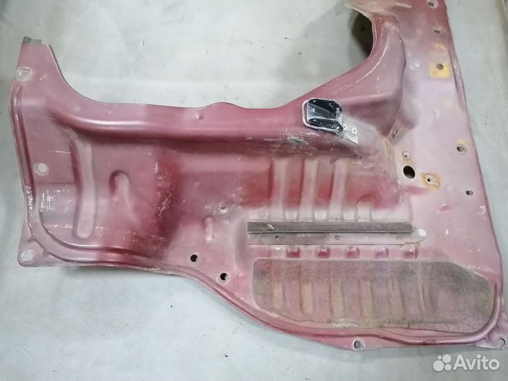 Кожух моторного отсека Toyota Lite Ace 1985-1991