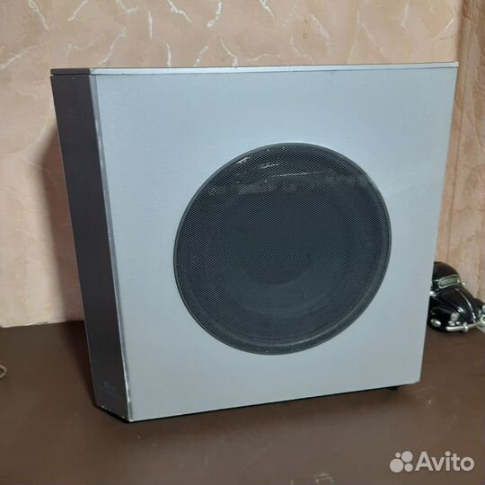 Сабвуфер от домашнего кинотеатра LG SH92TR-WZ