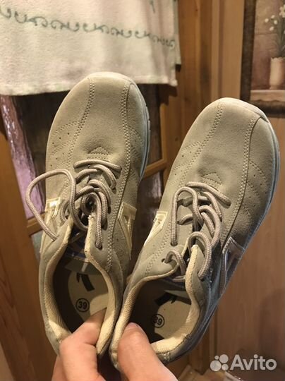 Кроссовки замша