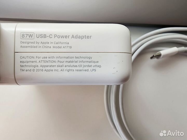 MacBook Pro (15-inch)