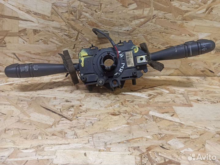 Подрулевой переключатель Renault Laguna 1