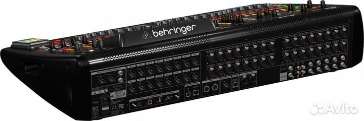 Микшерный пульт Behringer X32