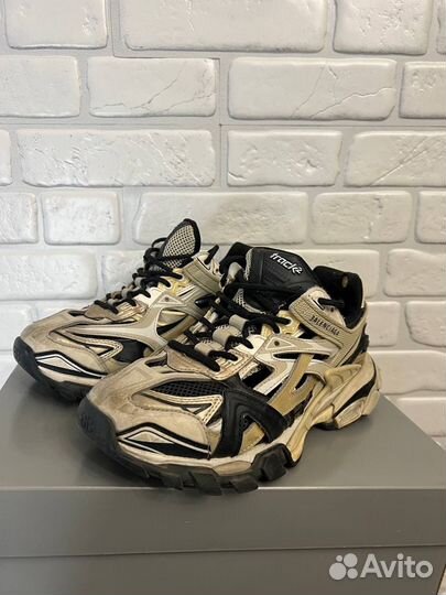 Balenciaga track 2