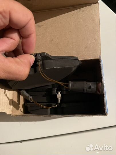 Тормозные колодки передние