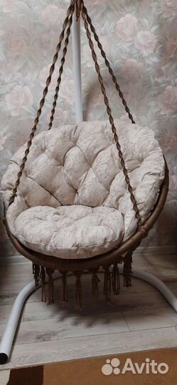 Подвесное садовое кресло-качель