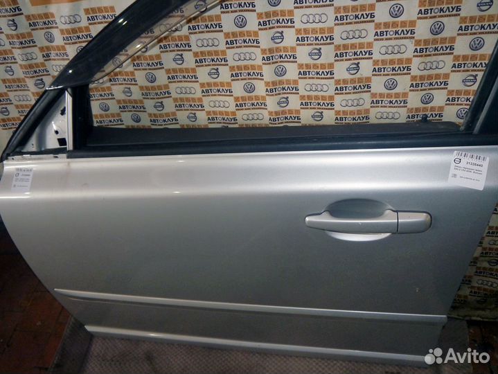 Дверь передняя левая S40-2 V50 Вольво Серебро