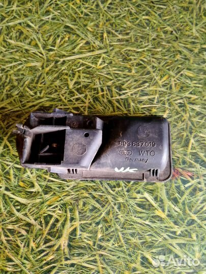 Ручка двери внутренняя задняя левая Ауди 80 Б3