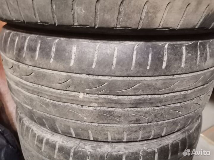 Kumho Ecsta PS31 215/55 R17 94