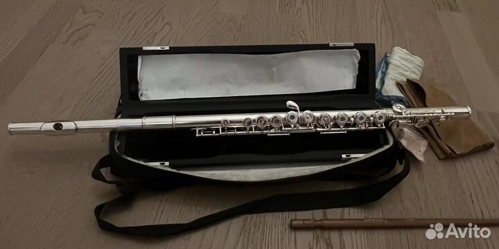 Флейта поперечная фирмы Pearl