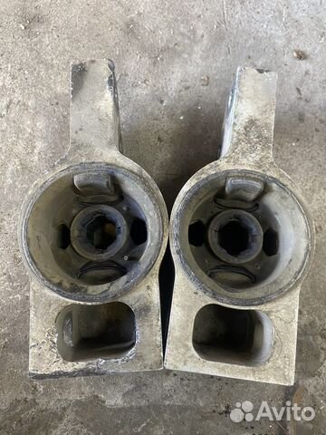 Сайленблоки передних рычагов