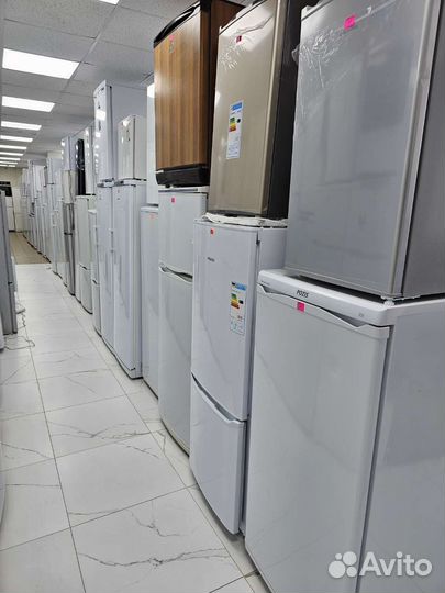 Однокамерный Холодильник. Как Новый