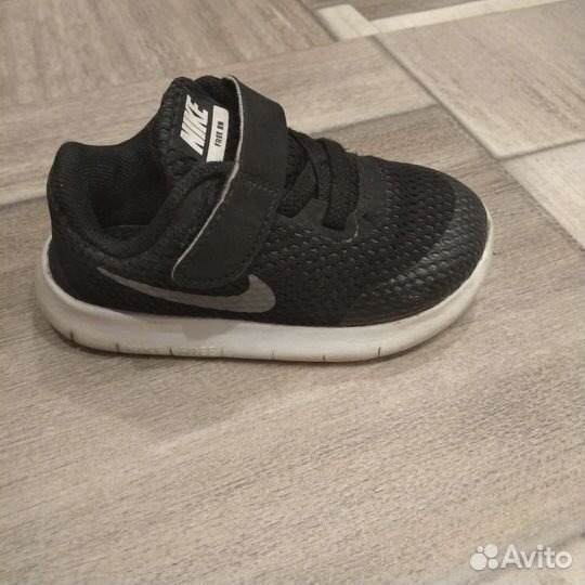 Кроссовки nike летние