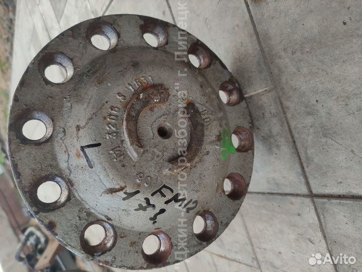 Полуось заднего моста Volvo FH FM 12 17 зубов