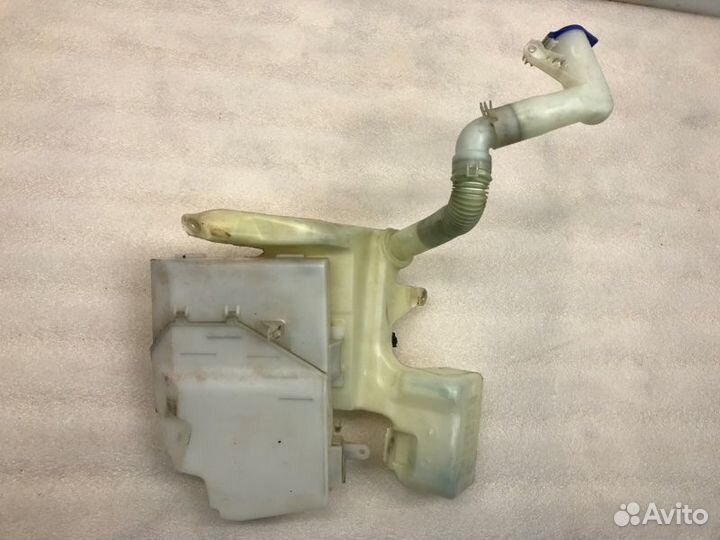 Бачок стеклоомывателя Ford Mondeo седан 2.3 2010