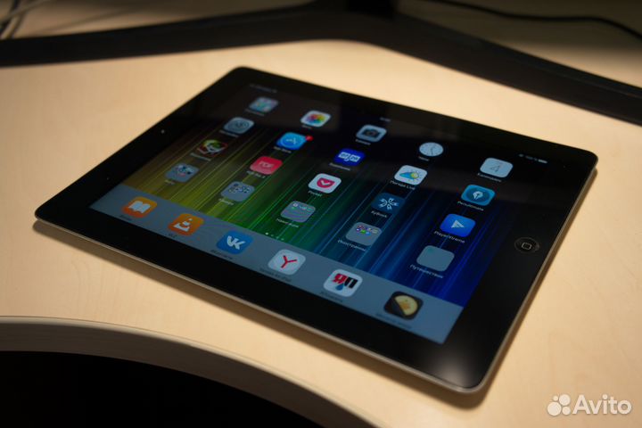 Планшет Apple iPad 3 64Gb Wi-Fi+3G