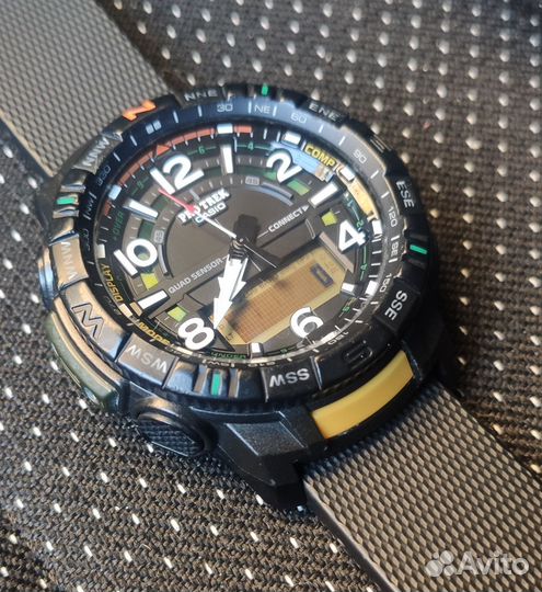 Часы Casio Pro Trek PRT-B50