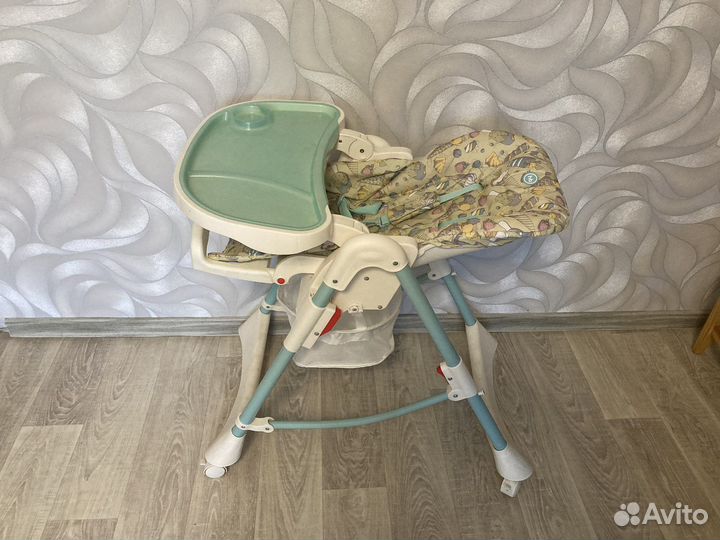 Стул для кормления 