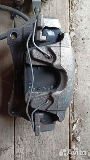 Комплект супортов для audi a4 b9