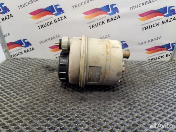 Бачок гура Renault Magnum