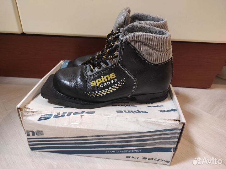 Лыжные ботинки 34