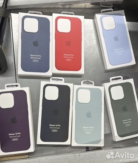 Чехол на iPhone c MagSave