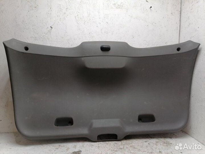 Обшивка двери багажника Renault Scenic JM K4M782