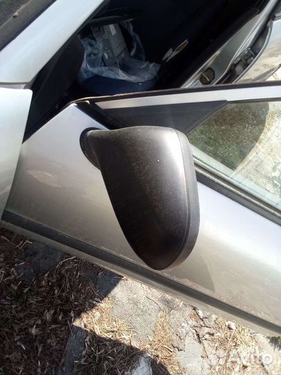 Митсубиси каризма зеркало электро 2003г