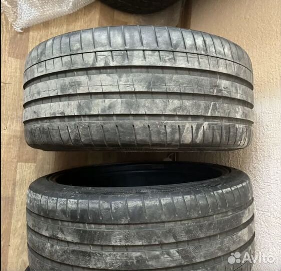 Vredestein Ultrac Vorti 295/30 R22