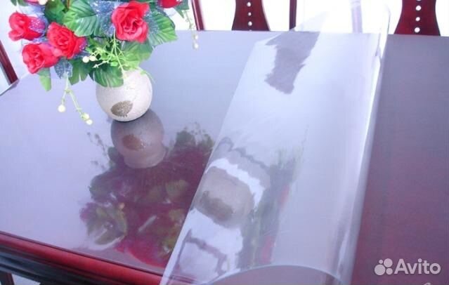 Прозрачная пленка скатерть на стол