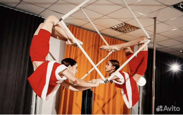 Партерный куб передвижной (цирковой снаряд)