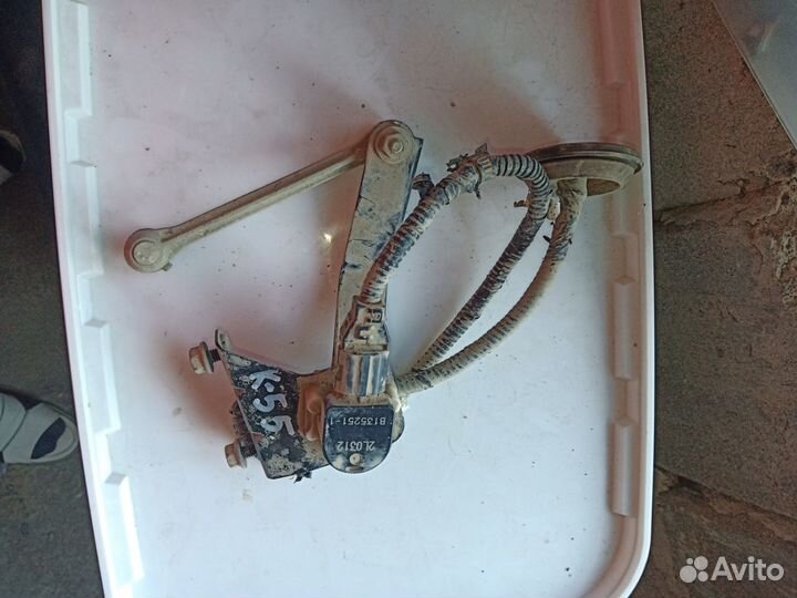 Датчик положения кузова,фар, уровня подвески Camry