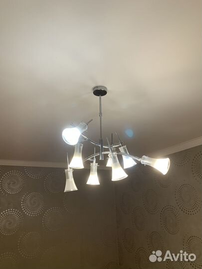 Люстра потолочная 8 ламп