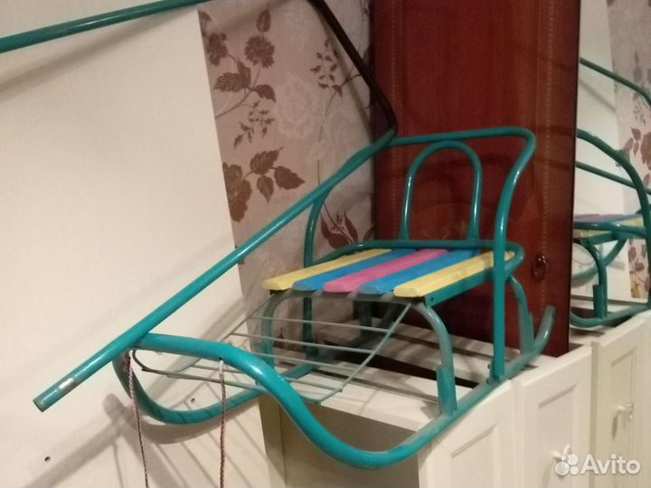 Санки детские с ручкой