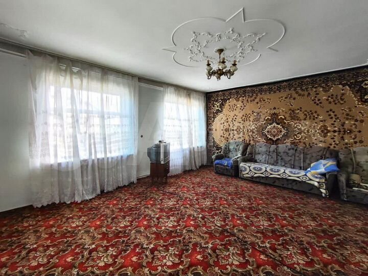 Дом 203,6 м² на участке 6,8 сот.