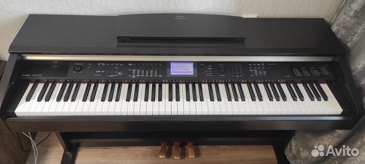 Yamaha v240