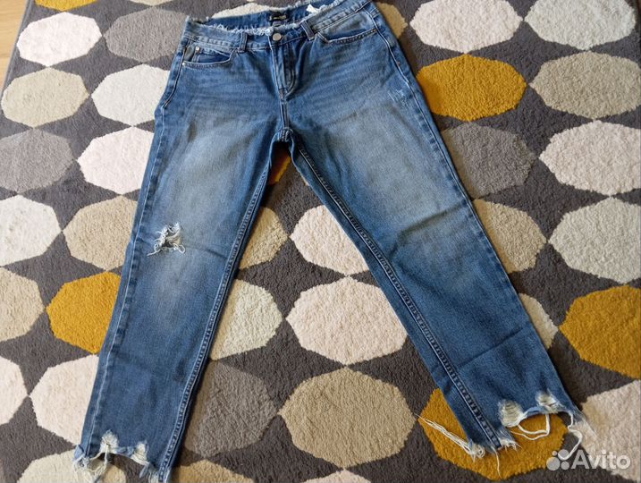 Джинсы разные