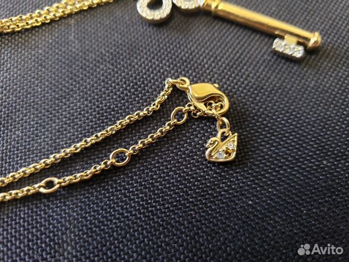 Кулон Swarovski ключ