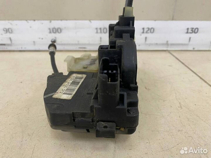 Замок двери передней правой Hyundai Elantra HD 200