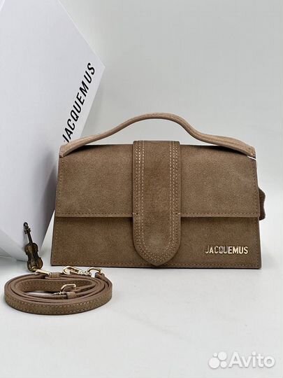 Стильная сумка jacquemus