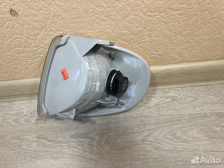 Поворотник правый Mercury Mountaineer