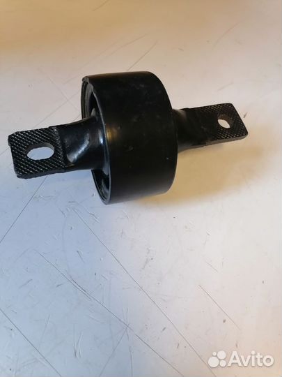 Сайлентблок задн рычага Honda CR-V RD1/RD2