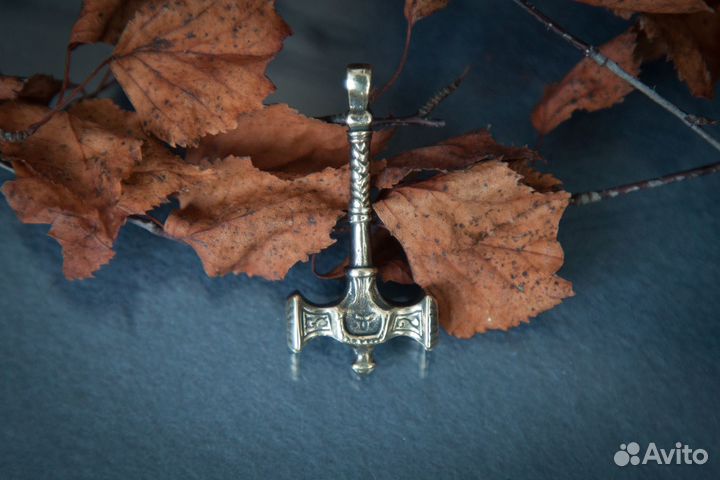 Кулон топор викингов. Мужское украшение. Молот