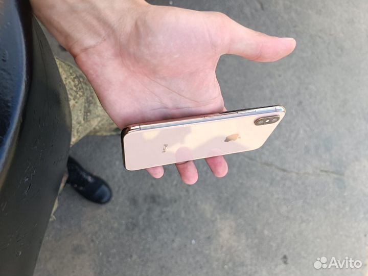 iPhone Xs, 256 ГБ