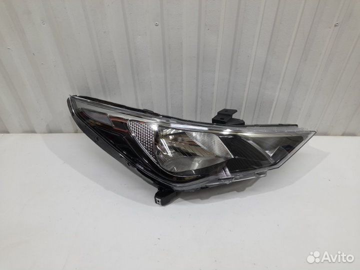 Фара Правая Hyundai Solaris HCR 2020