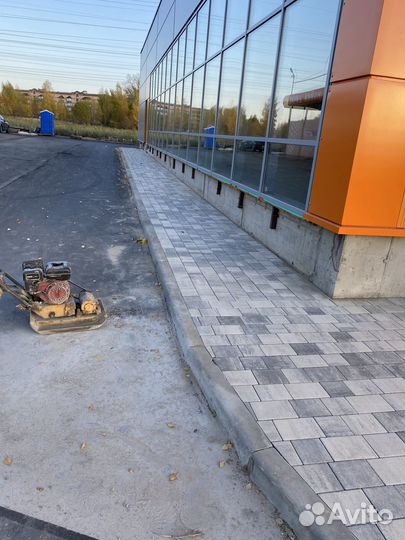 Укладка тротуарной плитки