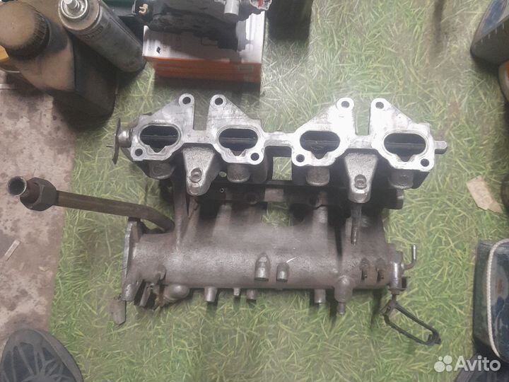 Коллектор впускной Nissan Almera N16